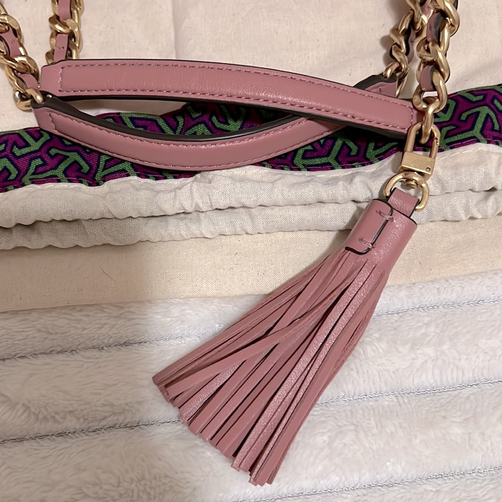 ✨SOLD✨ Tory Burch Fleming Shoulder Bag - Picture 3 of 13